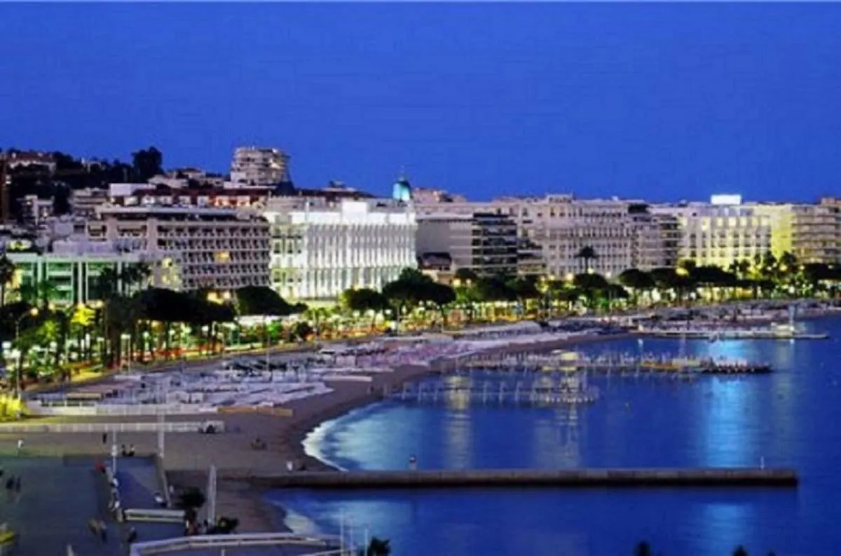 Studio Cannes Croisette France